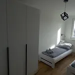 7 Pietro Apartment *