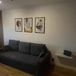 7 Pietro * Waldenburg